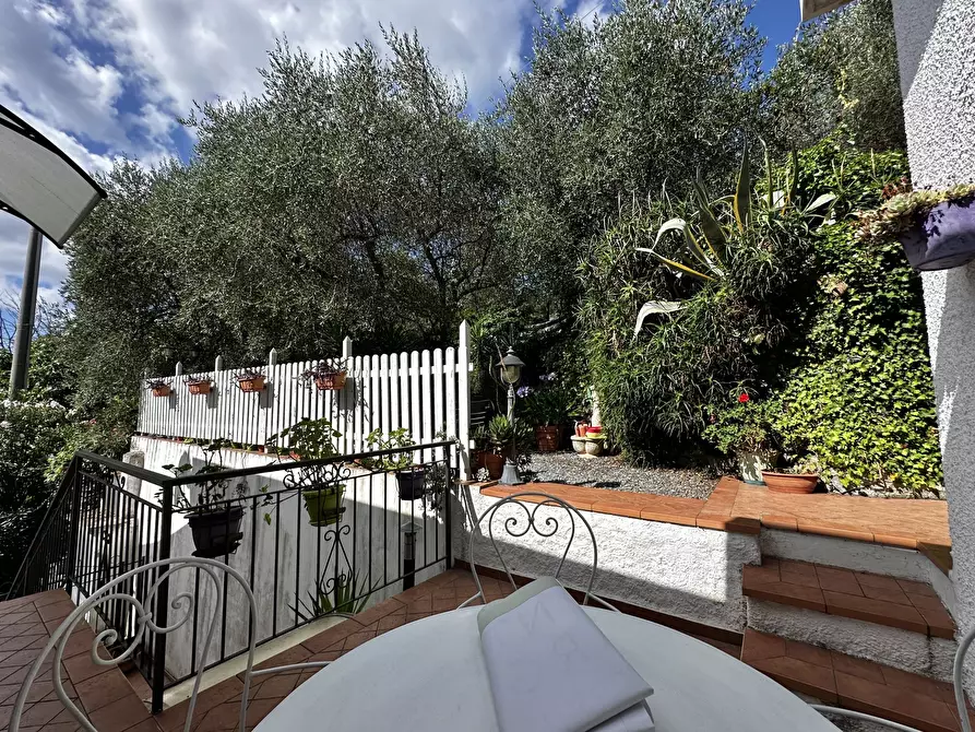 Immagine 22 di Villetta a schiera in vendita  in Via San Benedetto 4 a Diano Arentino