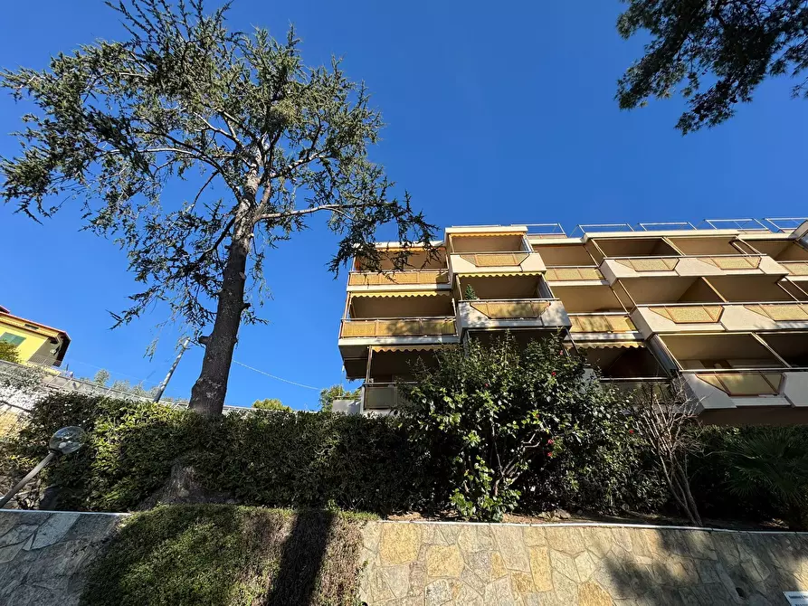 Immagine 27 di Bilocale in vendita  in Via Val D'Olivi 277 a San Remo
