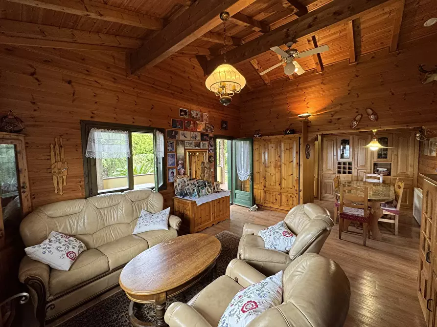 Immagine 16 di Casa bifamiliare in vendita  in Via Gramegna 7 a Castellaro