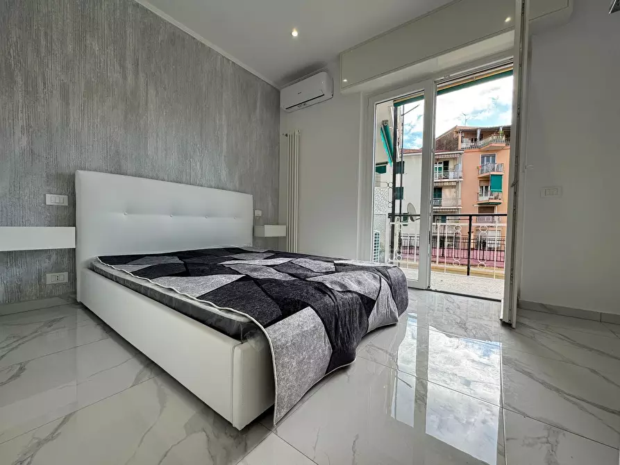 Immagine 14 di Bilocale in vendita  in Strada San Martino 86 a San Remo