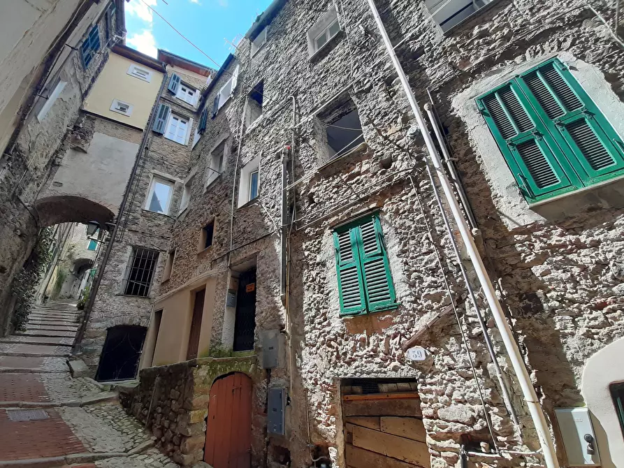 Immagine 11 di Trilocale in vendita  in Via Roma 54 a Ceriana