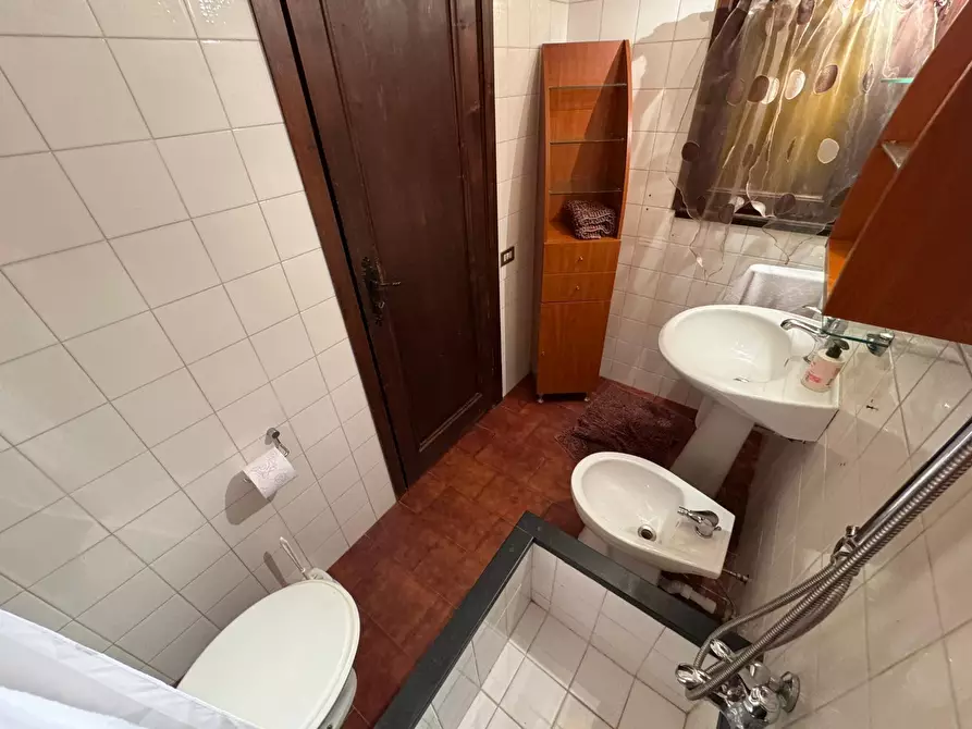 Immagine 24 di Bilocale in vendita  in Via Armando Diaz 2 a Imperia