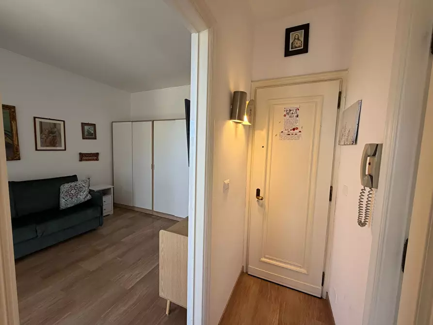 Immagine 3 di Bilocale in vendita  in Via Lamarmora 186 a San Remo
