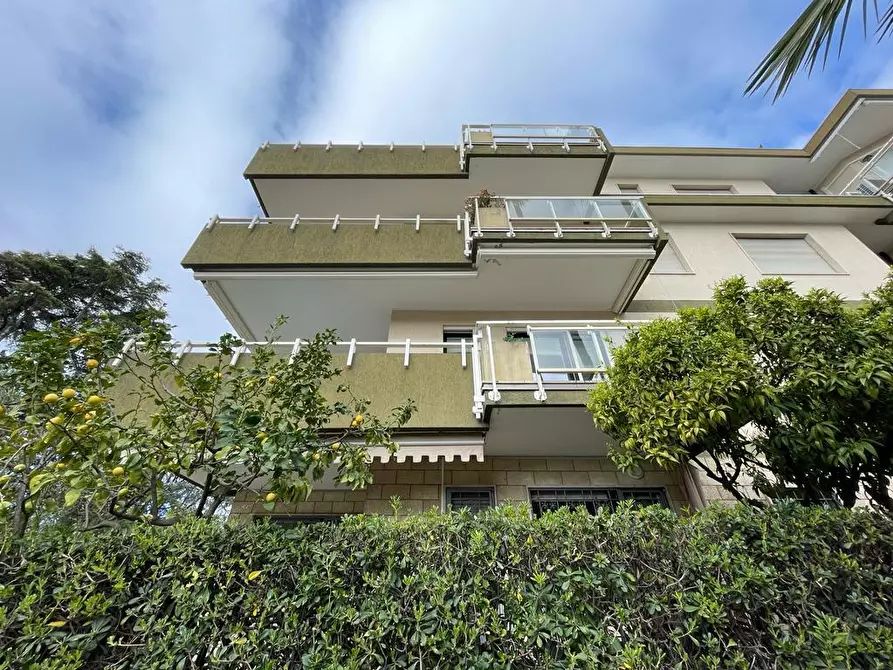 Immagine 31 di Trilocale in vendita  in Corso Giuseppe Mazzini 181 a San Remo