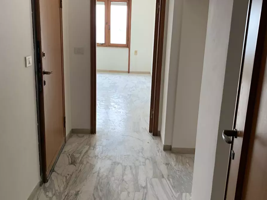 Immagine 8 di Appartamento in affitto  a Viareggio