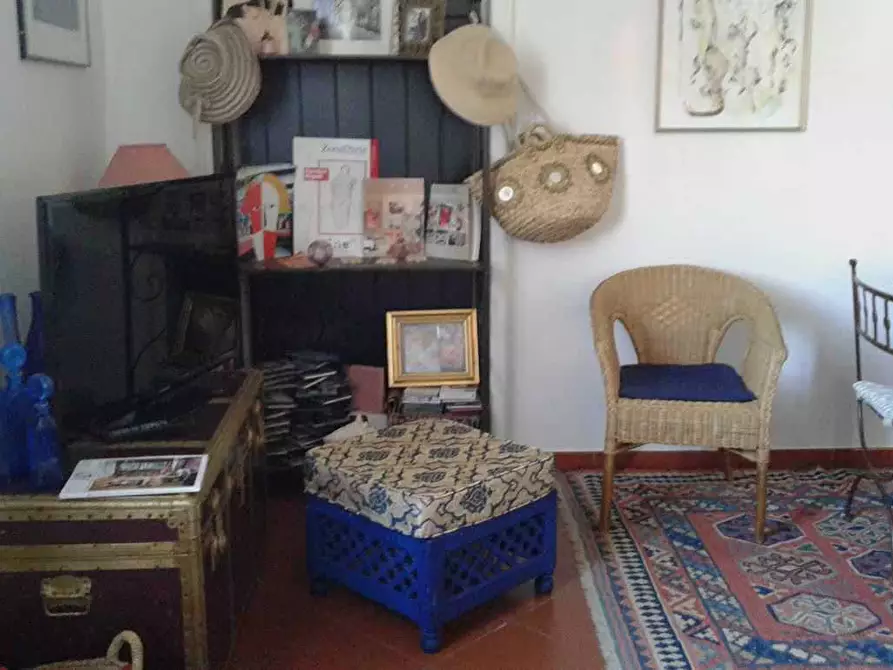 Immagine 2 di Trilocale in affitto  a Pietrasanta