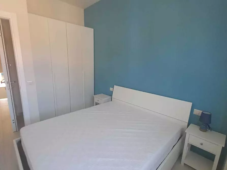 Immagine 4 di Trilocale in affitto  a Viareggio