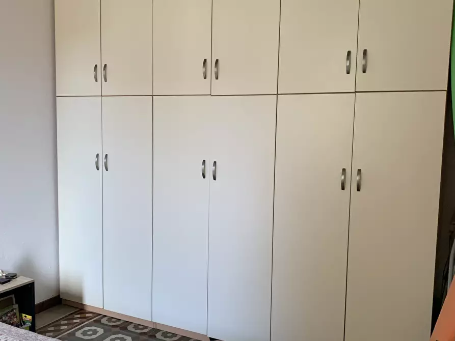 Immagine 8 di Bilocale in affitto  a Pietrasanta
