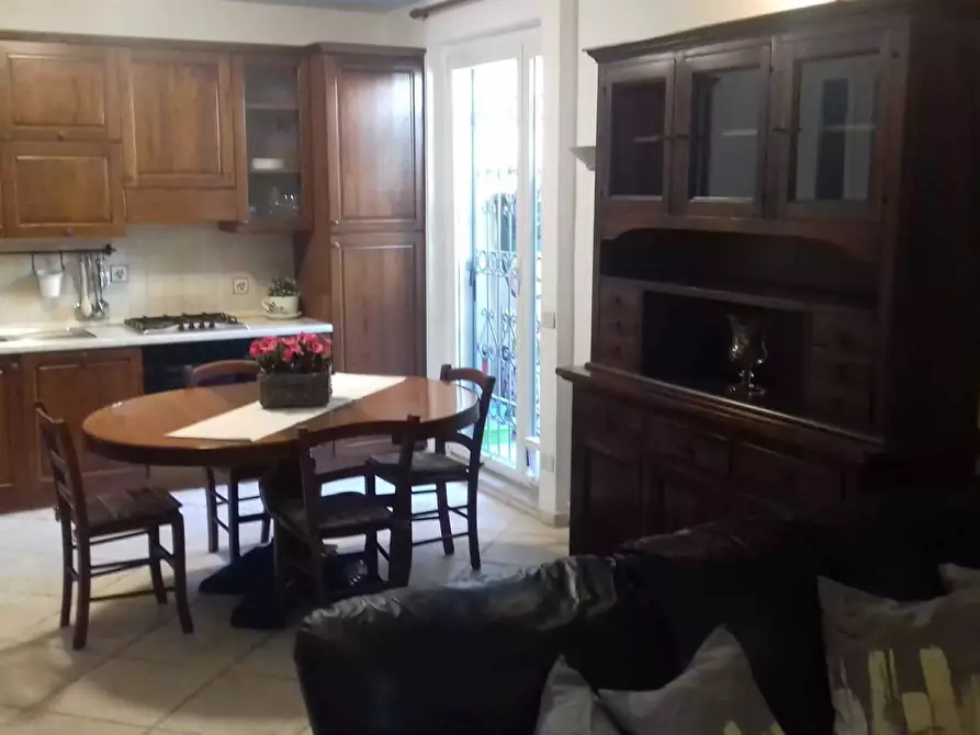 Immagine 14 di Terratetto in affitto  a Viareggio