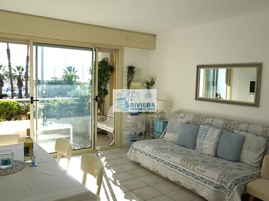 Immagine 47 di Bilocale in vendita  in Via Gianni Cozzi 1 a Santo Stefano Al Mare