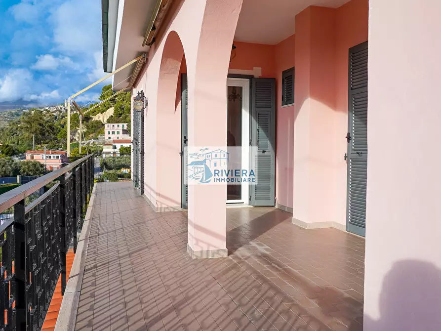 Immagine 20 di Porzione di casa in vendita  a San Remo