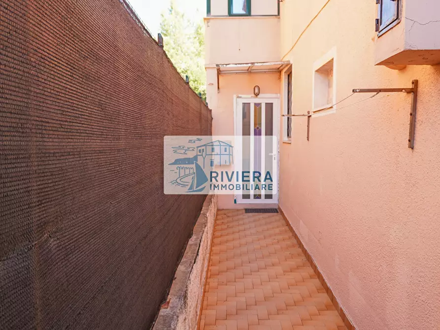 Immagine 39 di Appartamento in vendita  in Corso Villaregia a Riva Ligure