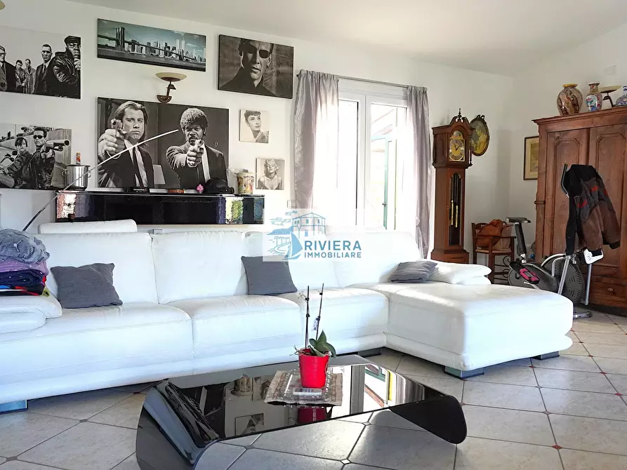 Immagine 11 di Villa in vendita  in Via Giulio Cesare 2 a Santo Stefano Al Mare