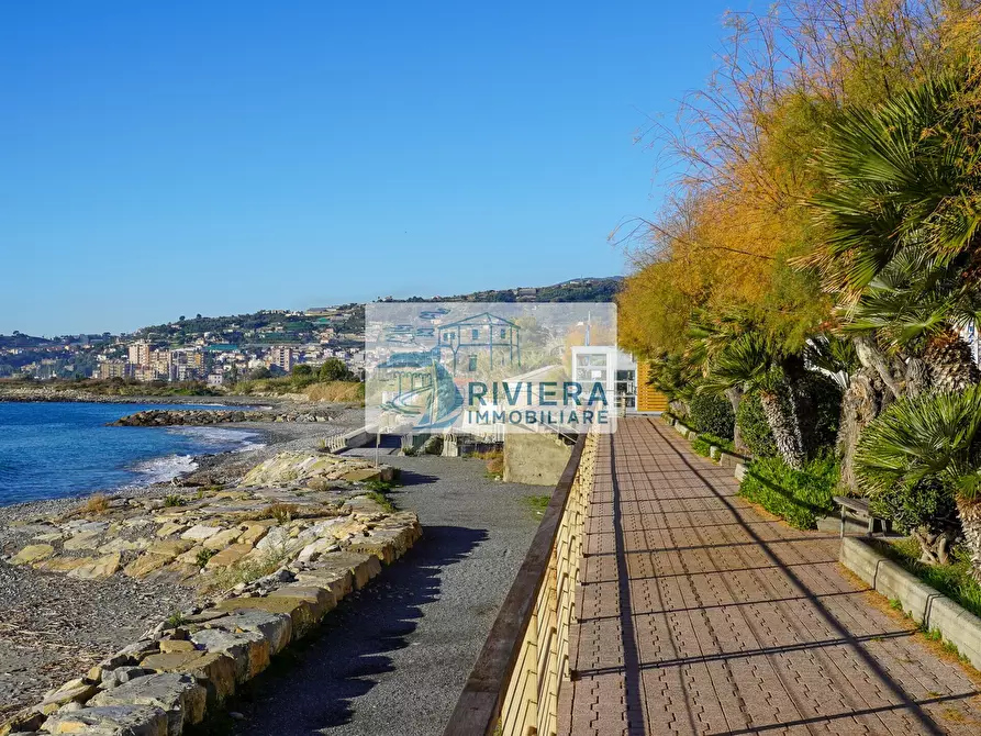 Immagine 8 di Appartamento in vendita  in Corso Villaregia a Riva Ligure