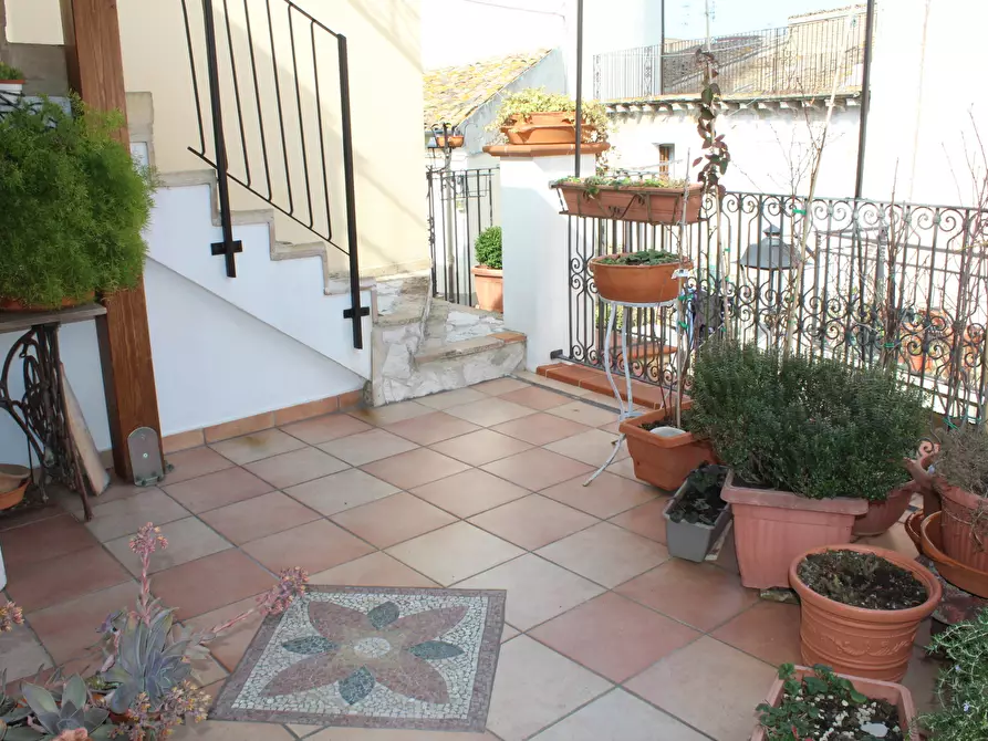 Immagine 1 di Porzione di casa in vendita  in P.zza san Giorgio a Treglio