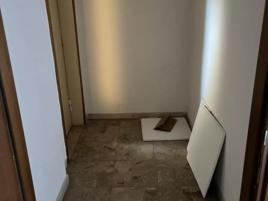 Immagine 12 di Ufficio in affitto  in Viale della Rimembranza 24 a Lanciano