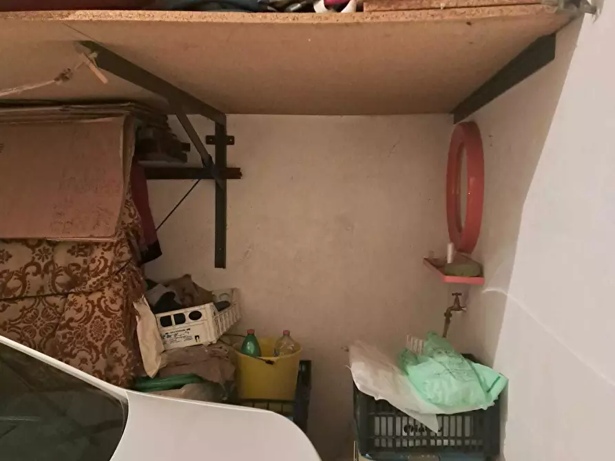 Immagine 37 di Pentalocale in vendita  in Via Martiri VI Ott. 73A a Lanciano