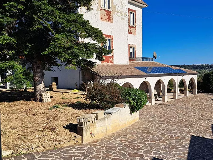 Immagine 70 di Rustico / casale in vendita  in via colle della fonte 94 a Frisa