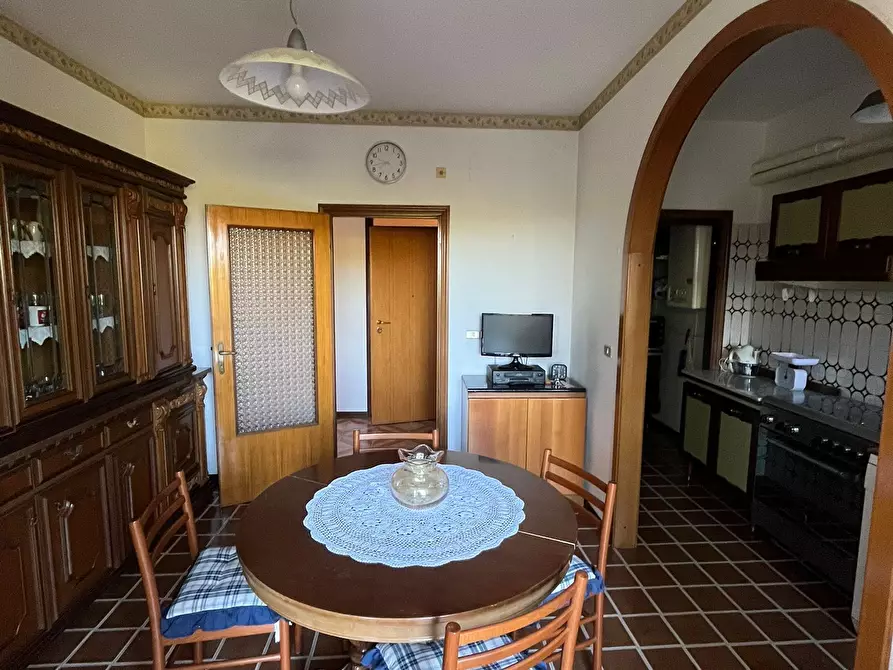 Immagine 14 di Trilocale in vendita  in Via Giangiulio Adamo 46 a Lanciano