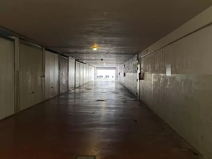 Immagine 41 di Pentalocale in vendita  in Via Giuseppe Spataro 7 a Lanciano