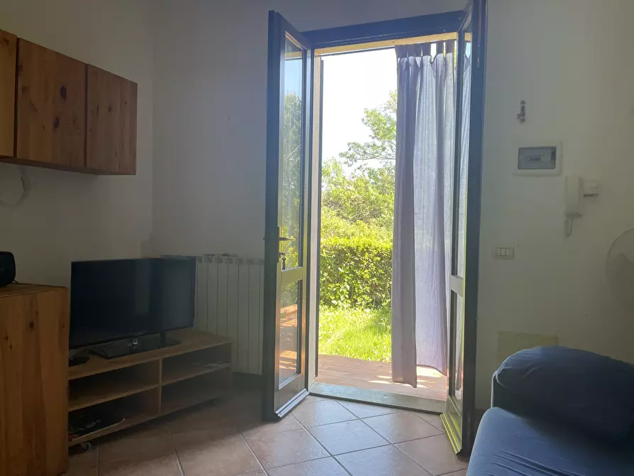 Immagine 5 di Casa indipendente in vendita  in Via dei Tre Comuni a Montescudaio