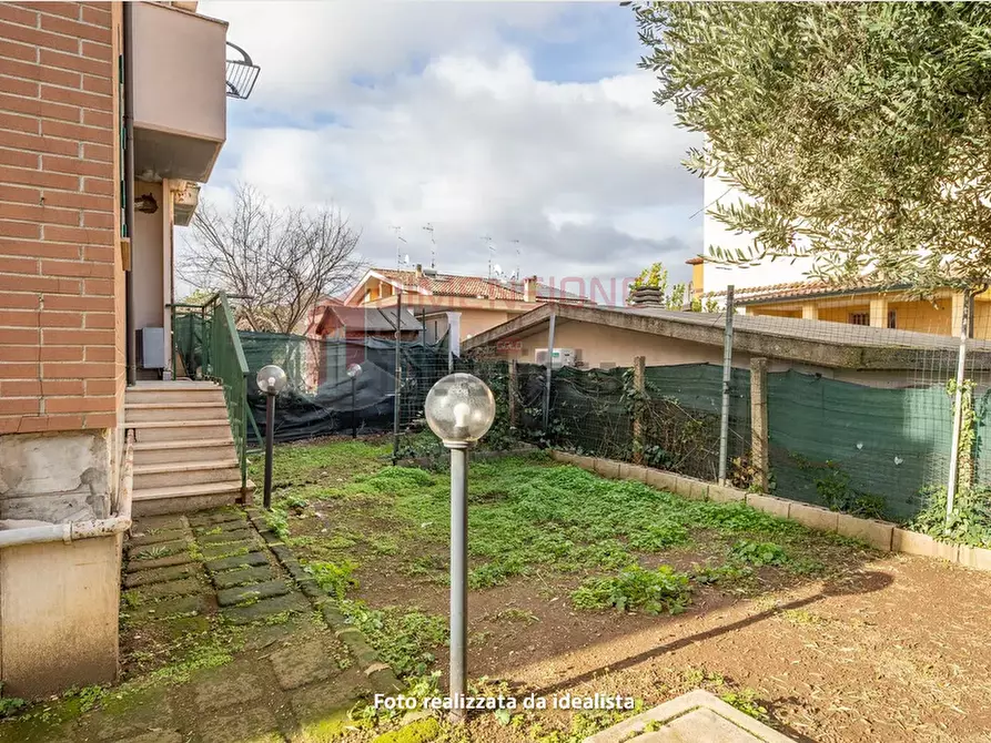 Immagine 22 di Trilocale in vendita  in VIA DEL FOSSO DELL'OSA a Roma