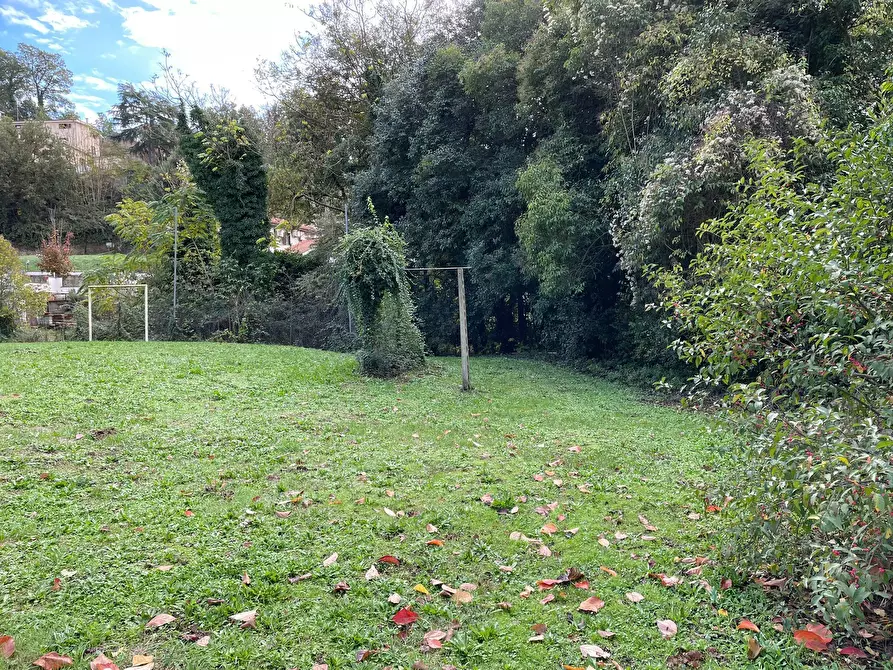 Immagine 1 di Terreno edificabile in vendita  in Via della lira a Rignano Flaminio