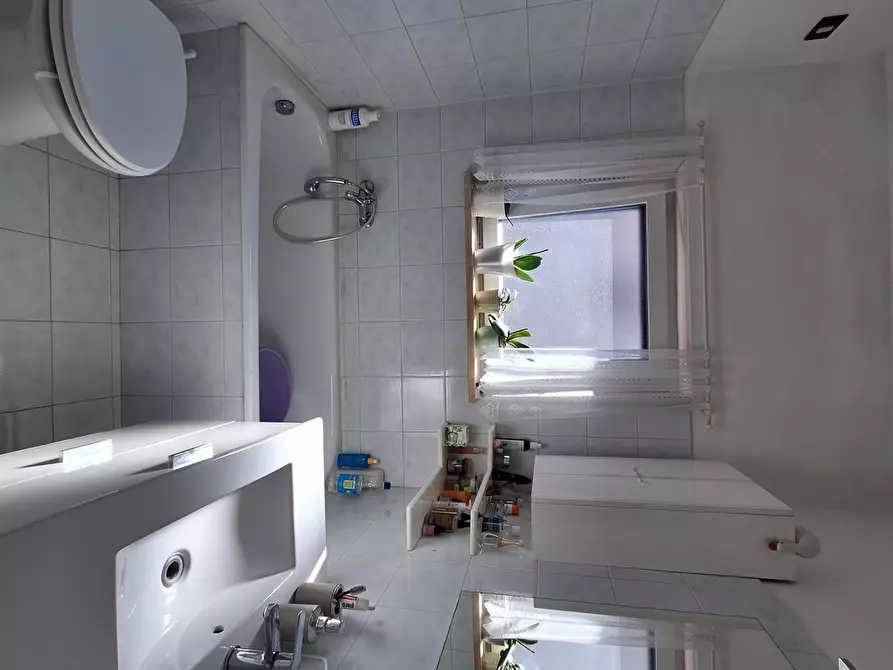 Immagine 13 di Trilocale in vendita  in Via Umberto Boccioni 4 a Morlupo