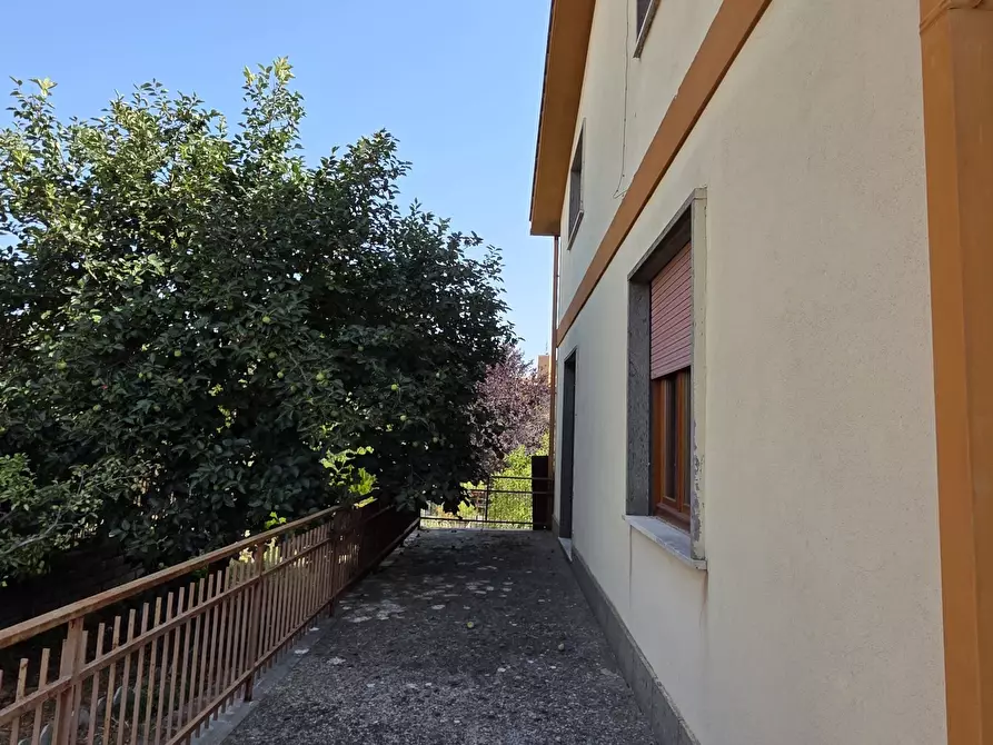 Immagine 24 di Casa bifamiliare in vendita  in Via Giovanni Pascoli 18 a Rignano Flaminio