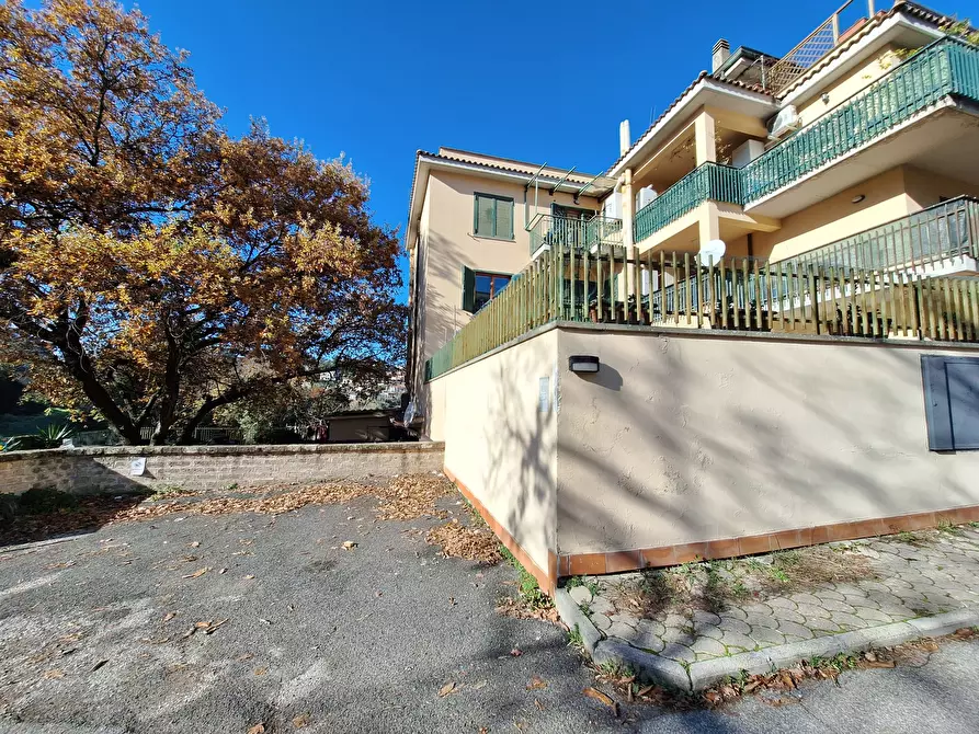 Immagine 19 di Bilocale in vendita  in Via Bruno Buozzi 22 a Morlupo