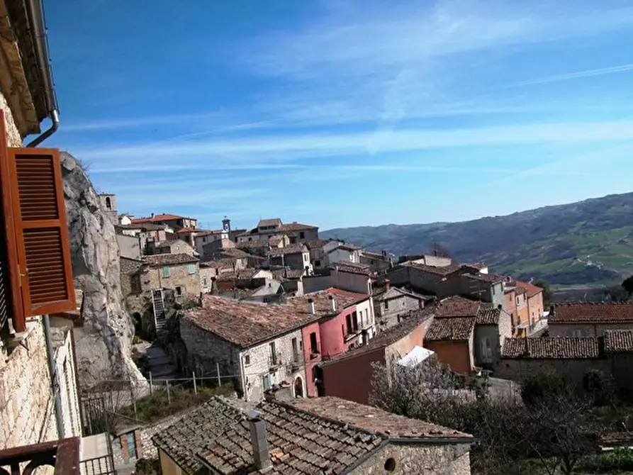 Immagine 1 di Rustico / casale in vendita  in Via San Lucia a Castropignano