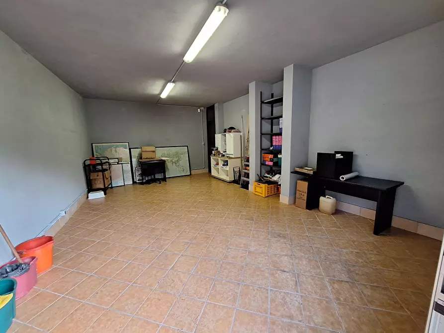 Immagine 51 di Quadrilocale in vendita  in Via Flaminia 104 a Castelnuovo Di Porto