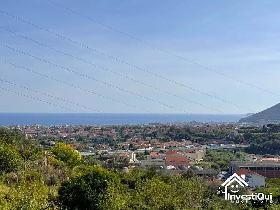 Immagine 10 di Bilocale in vendita  in Via Degli Orsolani 84 a Loano