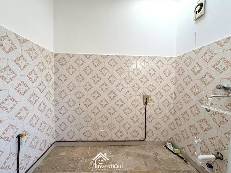 Immagine 9 di Bilocale in vendita  in Viale Riviera 22 a Pietra Ligure