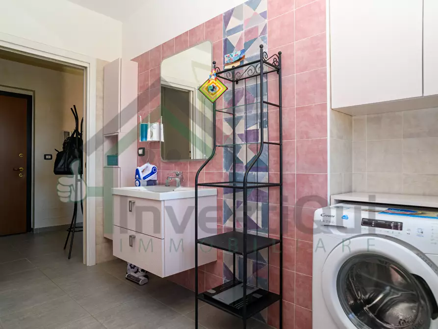 Immagine 9 di Trilocale in vendita  in Via Gerardi Bianca 4 a Ciriè