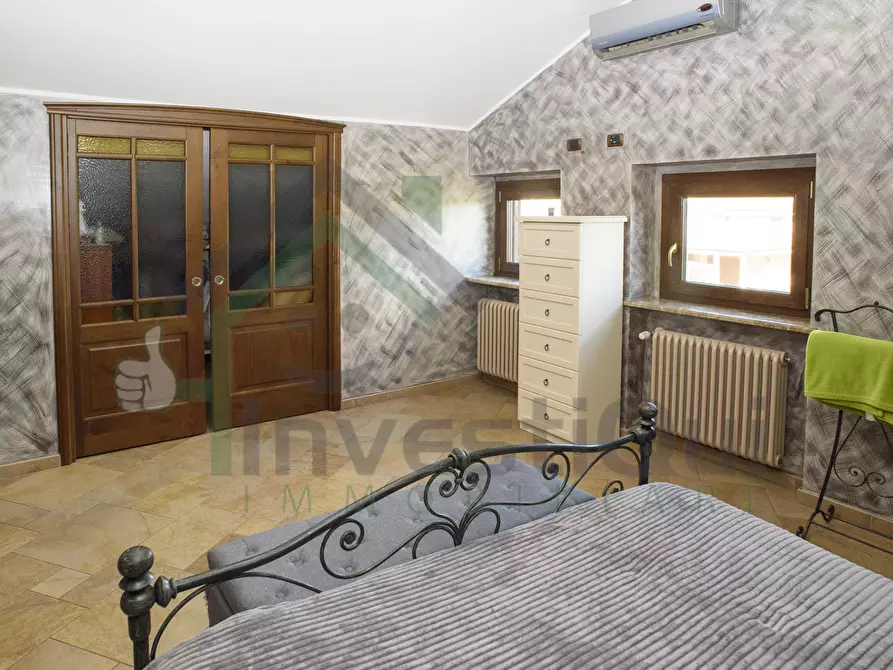 Immagine 37 di Villa in vendita  in Viale Paradiso a Rivarossa