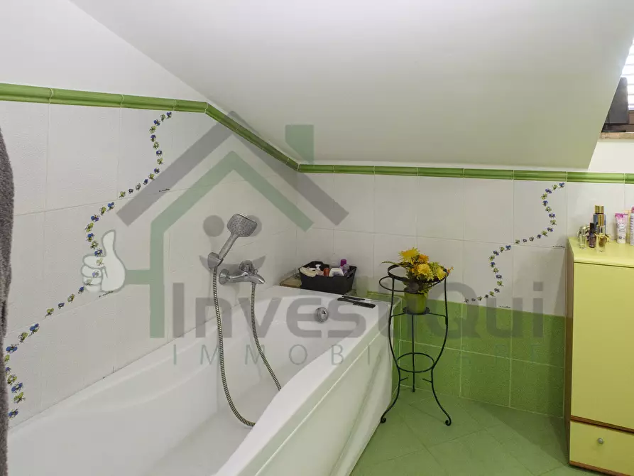 Immagine 43 di Villa in vendita  in Viale Paradiso a Rivarossa