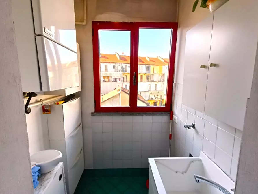 Immagine 34 di Pentalocale in vendita  in Via Villarbasse 32 a Torino