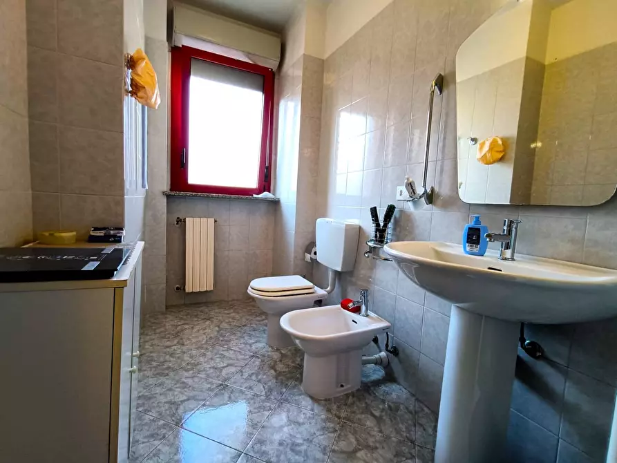 Immagine 28 di Pentalocale in vendita  in Via Villarbasse 32 a Torino