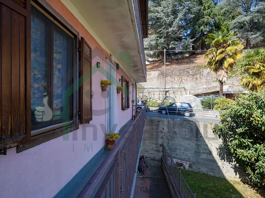 Immagine 12 di Casa indipendente in vendita  a Balangero