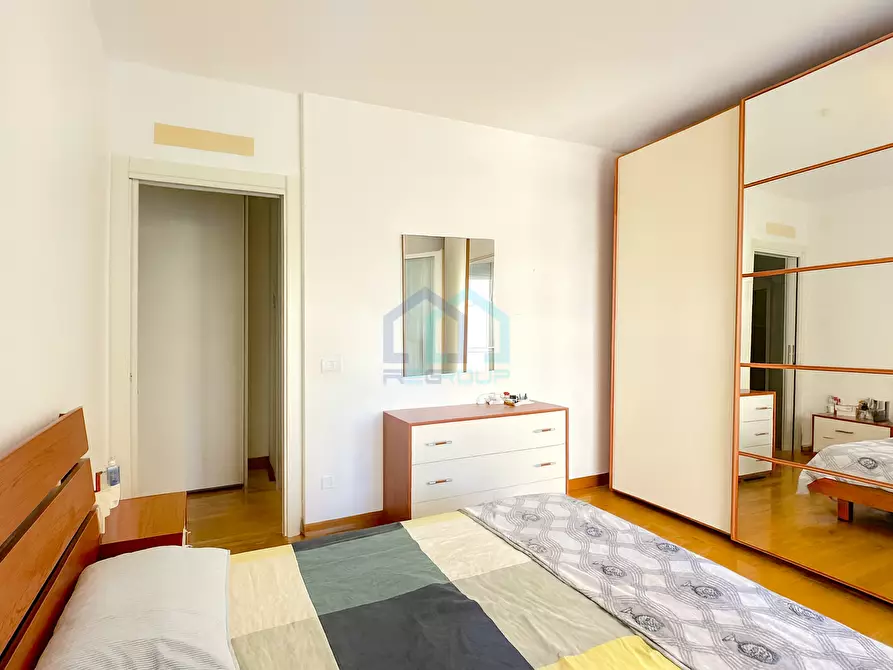 Immagine 7 di Trilocale in vendita  in Via Privata Vistamare 8 a Savona