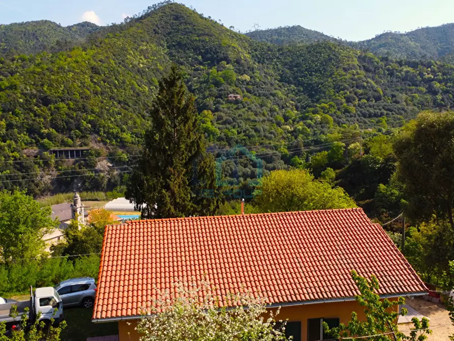 Immagine 23 di Villa in vendita  in Via Santuario 125 a Savona