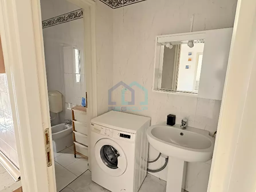 Immagine 7 di Bilocale in vendita  in via iv novembre a Savona