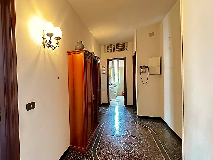 Immagine 9 di Appartamento in vendita  in Via Giuseppe Nervi 2 a Savona