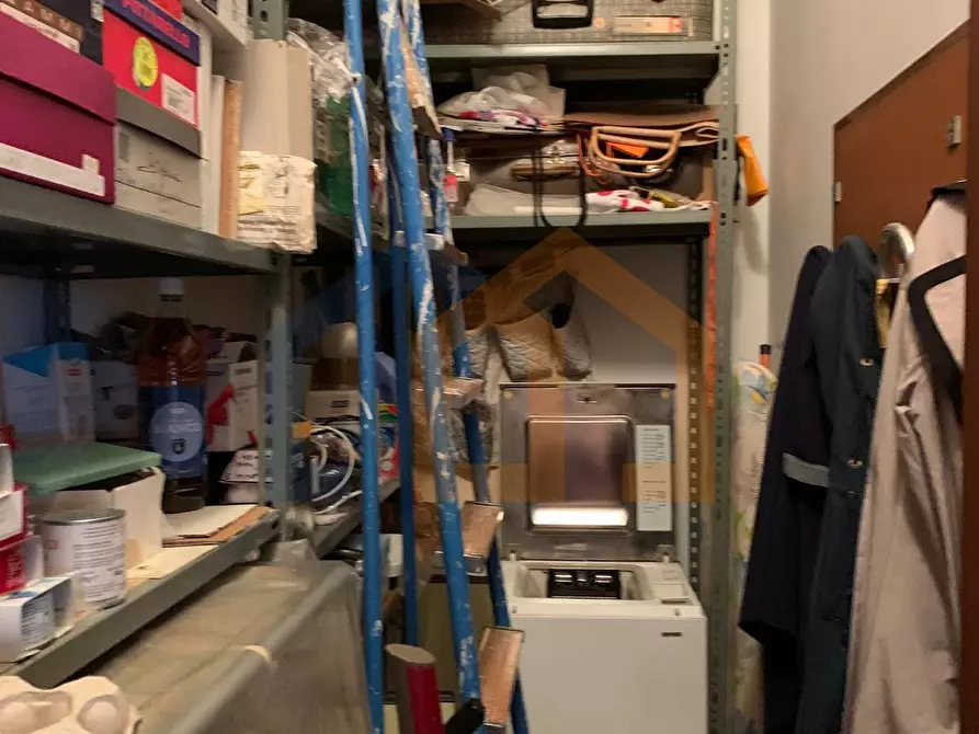 Immagine 29 di Appartamento in vendita  in Via Giovanni Amendola a Savona