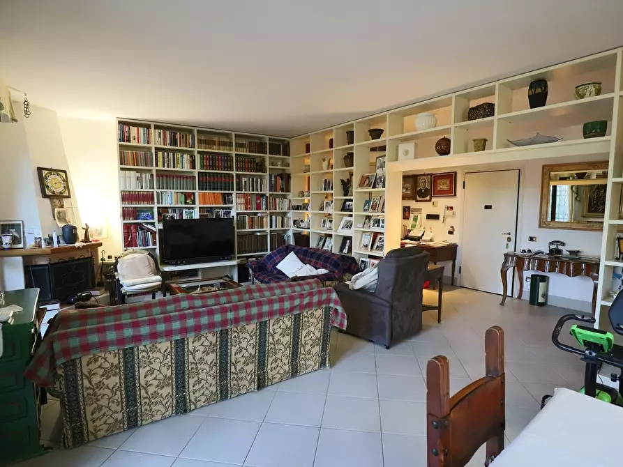 Immagine 6 di Villa in vendita  in Via di Marco Simone 84 a Guidonia Montecelio