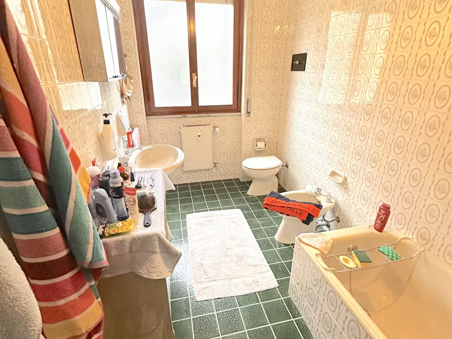 Immagine 10 di Trilocale in affitto  a Chiavari