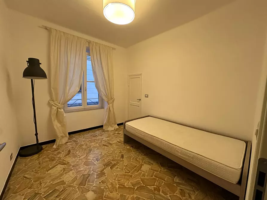 Immagine 7 di Pentalocale in affitto  a Chiavari