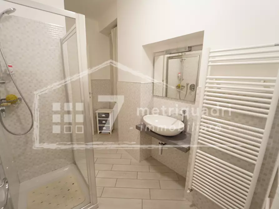 Immagine 20 di Pentalocale in affitto  a Chiavari