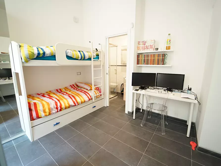 Immagine 13 di Trilocale in affitto  a Chiavari